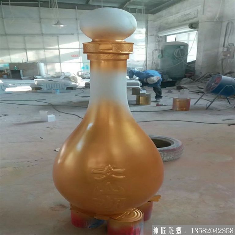酒瓶雕塑 企业酒厂雕塑 酒瓶雕塑厂商